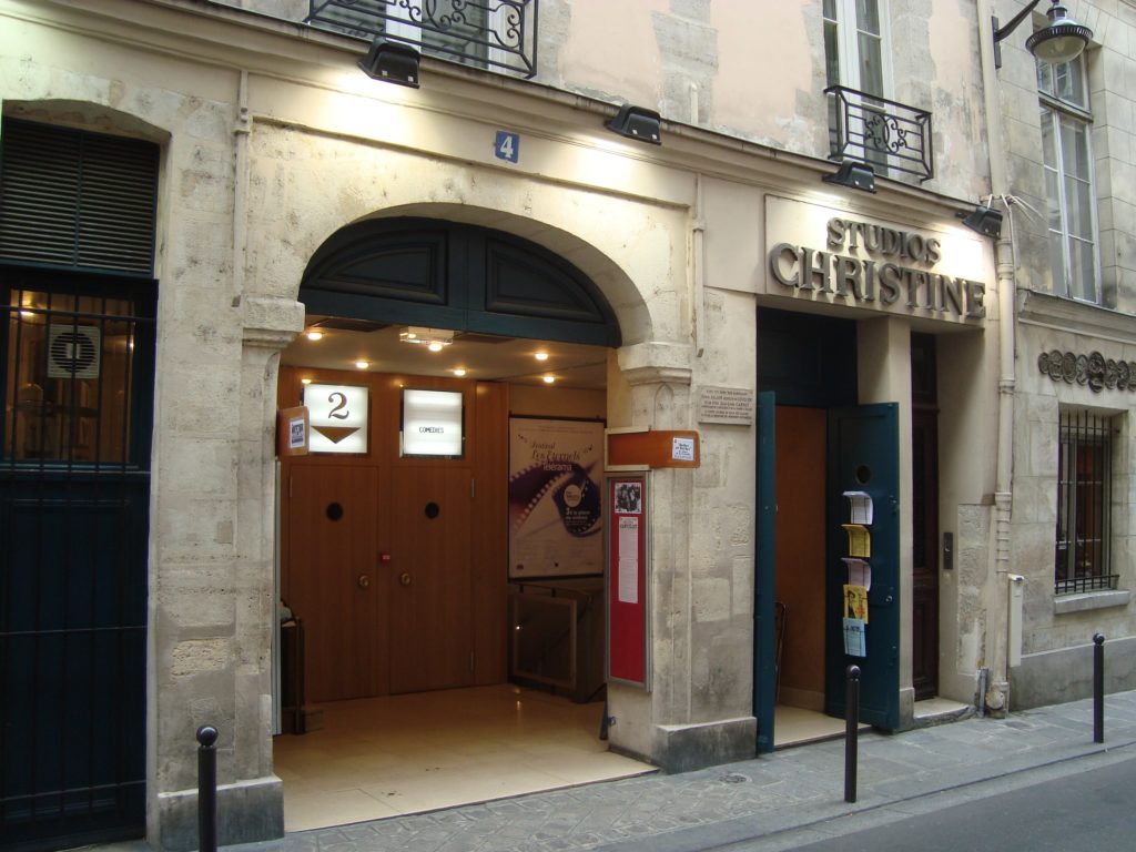 18 of the Best Arthouse/Independent Cinemas in Paris | Art Deco Cinemas in Paris showing World Cinema, Cult Films and Film Festivals in Paris | almostginger.com