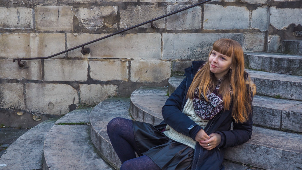 Midnight in Paris Film Locations in Paris include the Moulin Rouge, Sacre Coeur, Shakespeare and Company Bookshop, Pont de Alexandre III, Palace of Versailles, Giverny, Maxim's, and so many others as Midnight in Paris Filming Locations | Paris Film Locations | almostginger.com