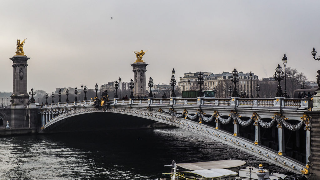 Midnight in Paris Film Locations in Paris include the Moulin Rouge, Sacre Coeur, Shakespeare and Company Bookshop, Pont de Alexandre III, Palace of Versailles, Giverny, Maxim's, and so many others as Midnight in Paris Filming Locations | Paris Film Locations | almostginger.com