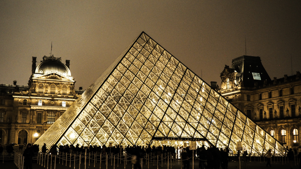 Louvre Museum one of the top Paris filming locations for The Da Vinci Code
