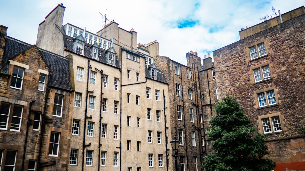 Houses in Edinburgh Old Town