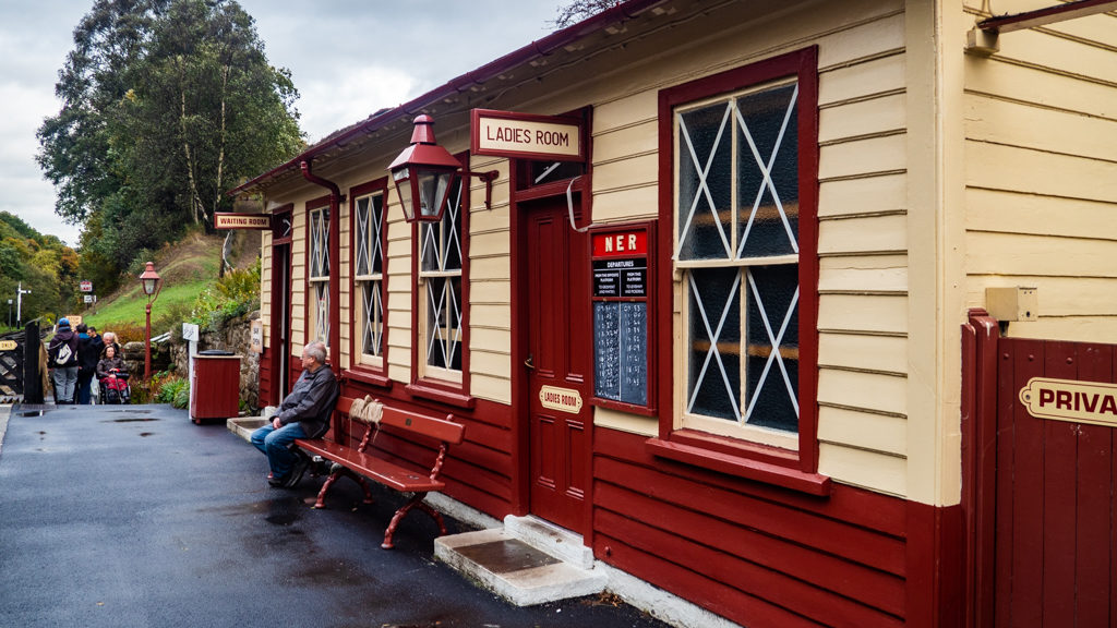 Harry Potter Filming Locations at Goathland Station, Yorkshire | almostginger.com