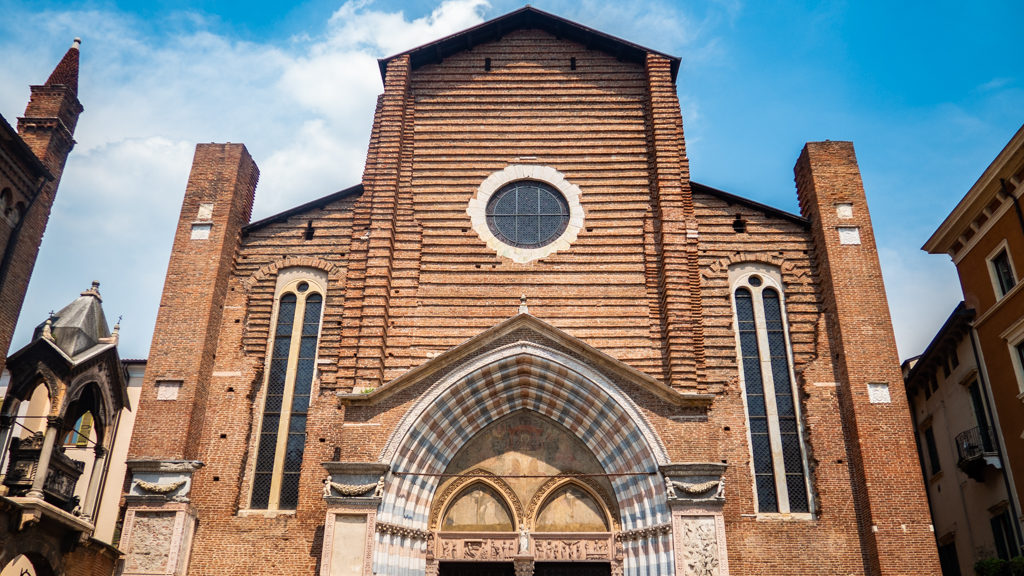 Basilica di Sant'Anastasia in Verona, Italy, 24 hours in Verona