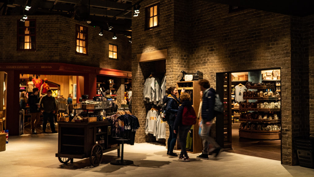 Gift Shop/Studio Shop at Warner Bros. Tour/The Making of Harry Potter in London